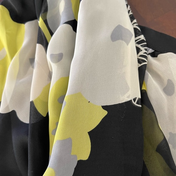 EUC Fossil flirty boho black, grey and yellow floral skirt size 12 (runs small) - Picture 6 of 6